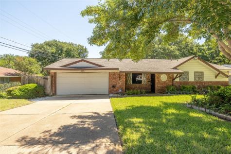 2209 Mcewen Court Fort Worth TX 76112
