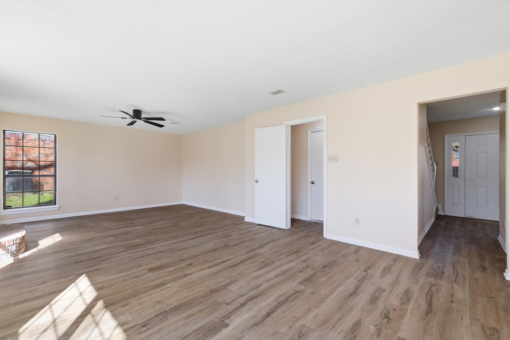 610 Squaw Creek Court Arlington TX 76018