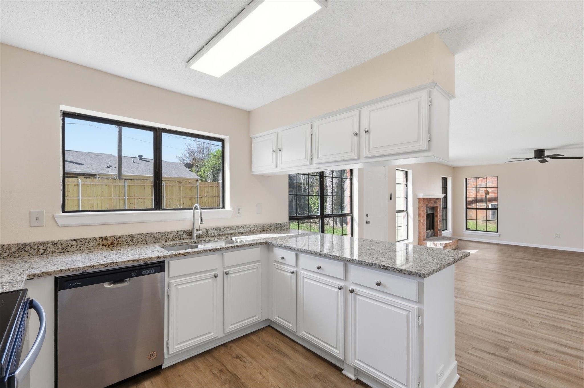 610 Squaw Creek Court Arlington TX 76018
