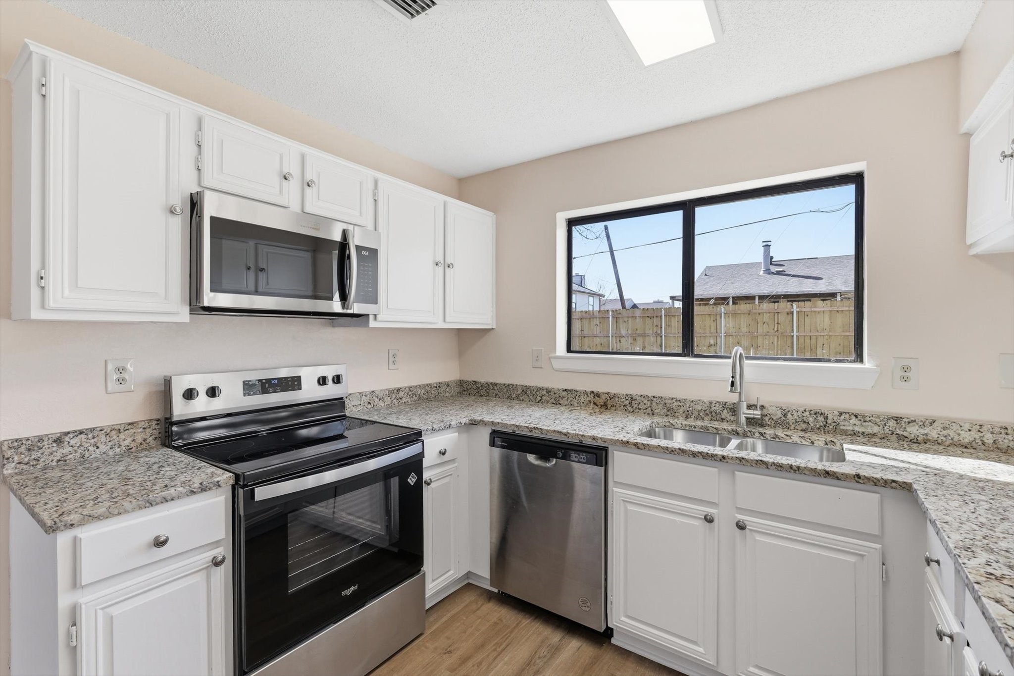 610 Squaw Creek Court Arlington TX 76018