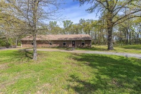 1437 Winding Lane Greenville TX 75402