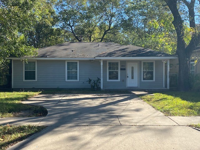 1109 S Montgomery Street Sherman TX 75090