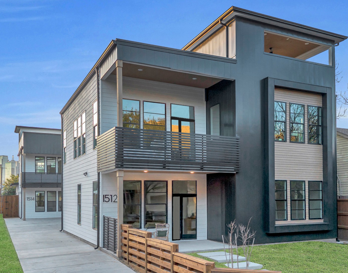 1512 Villars Street Dallas TX 75204