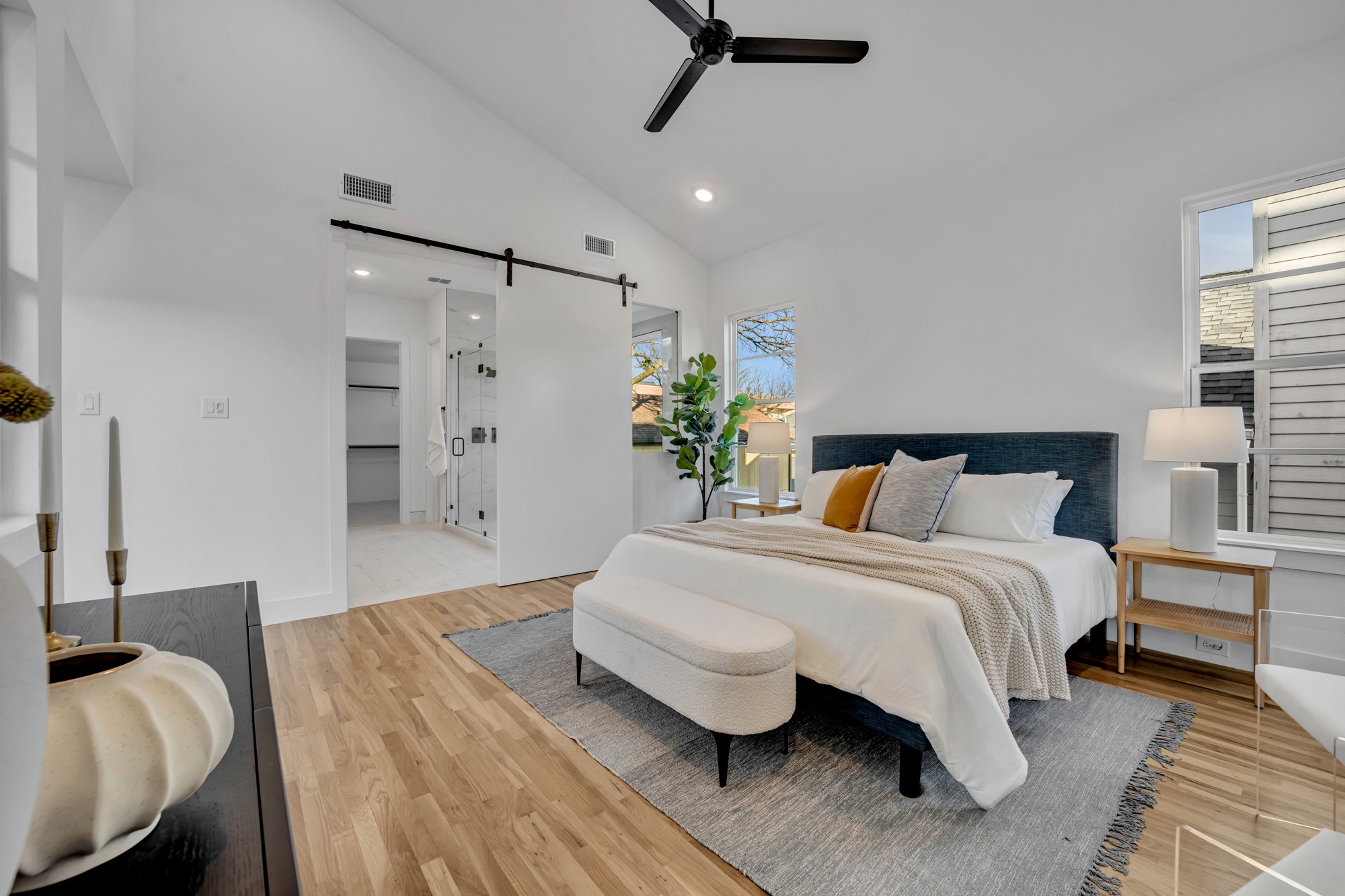 1512 Villars Street Dallas TX 75204