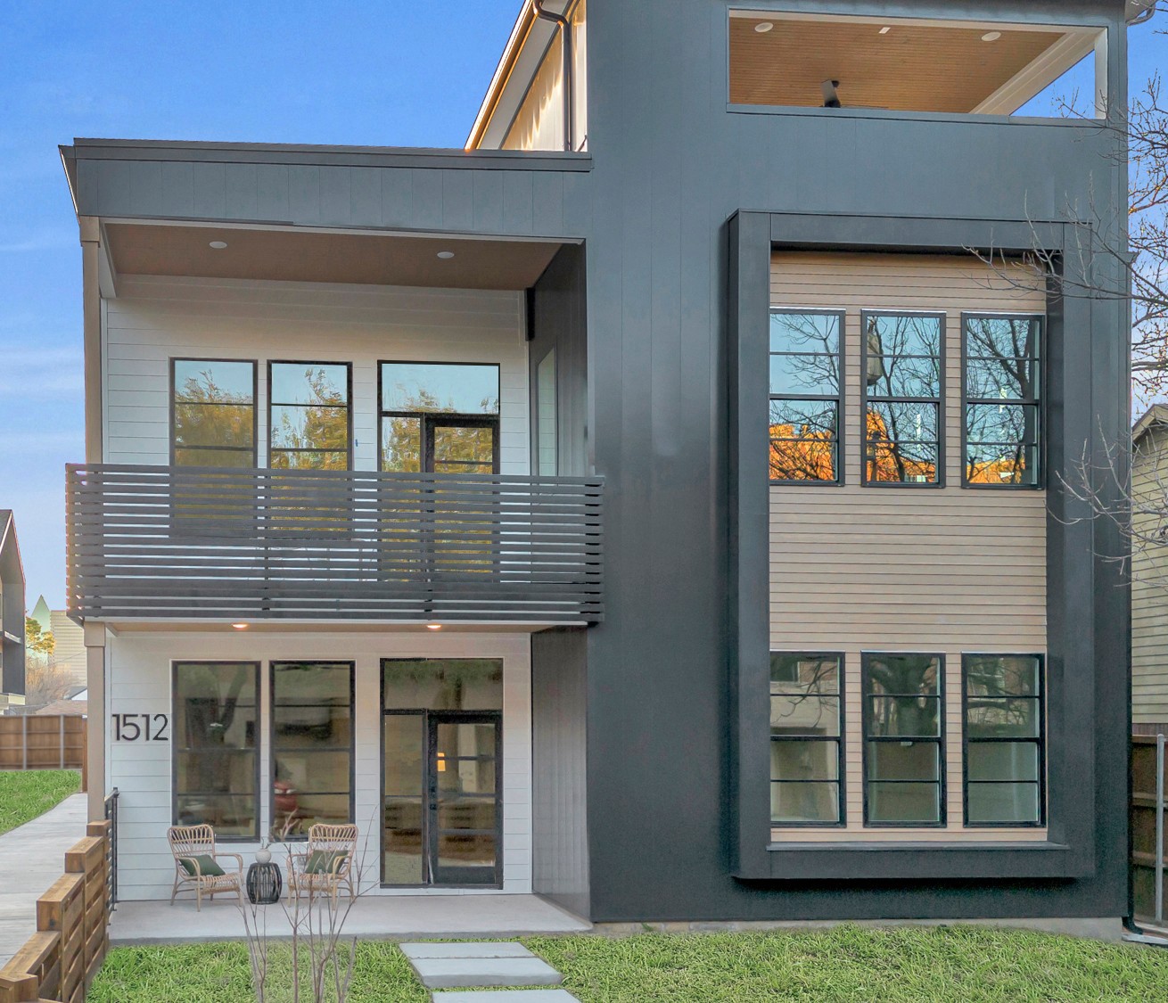 1512 Villars Street Dallas TX 75204