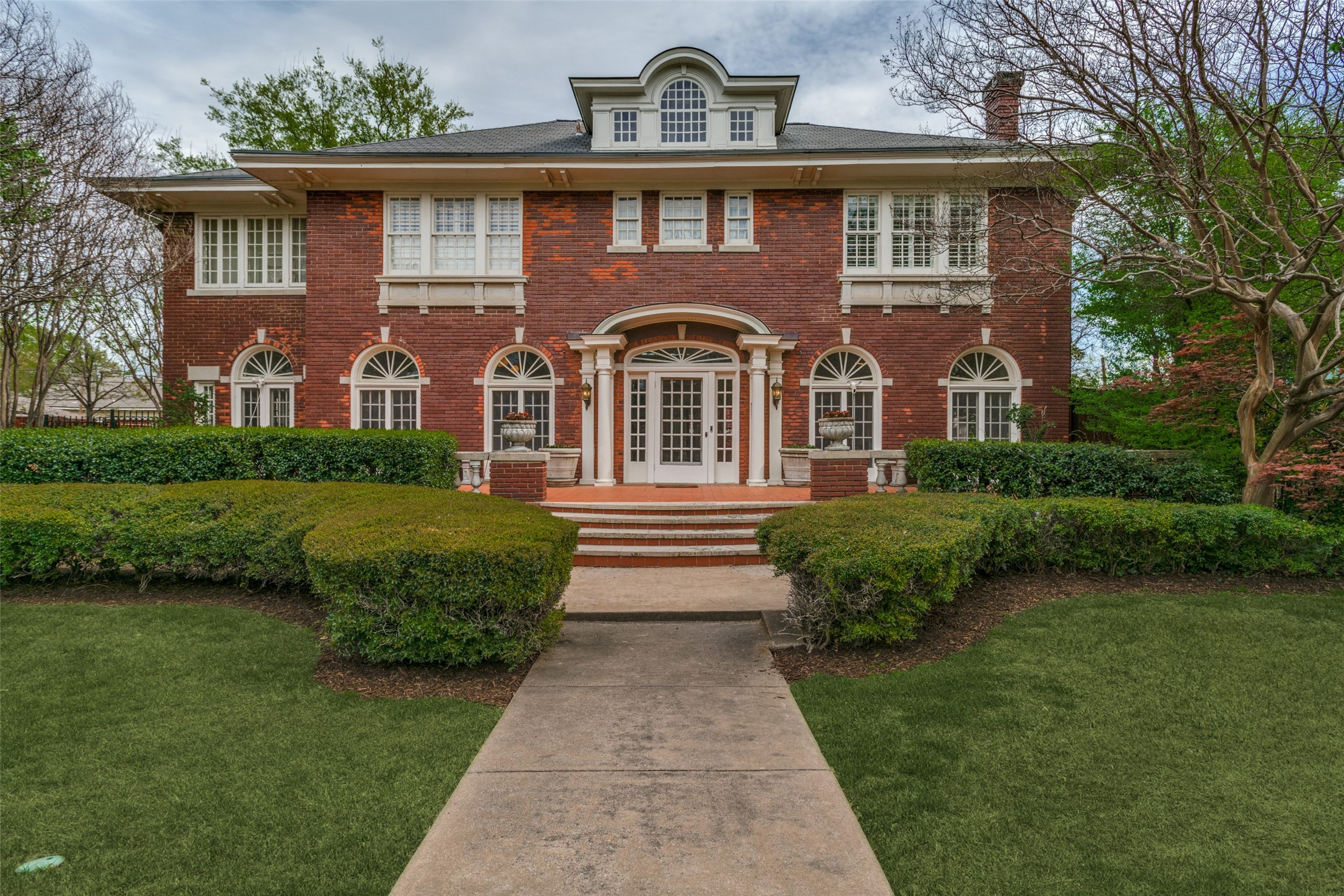 5422 Gaston Avenue Dallas TX 75214