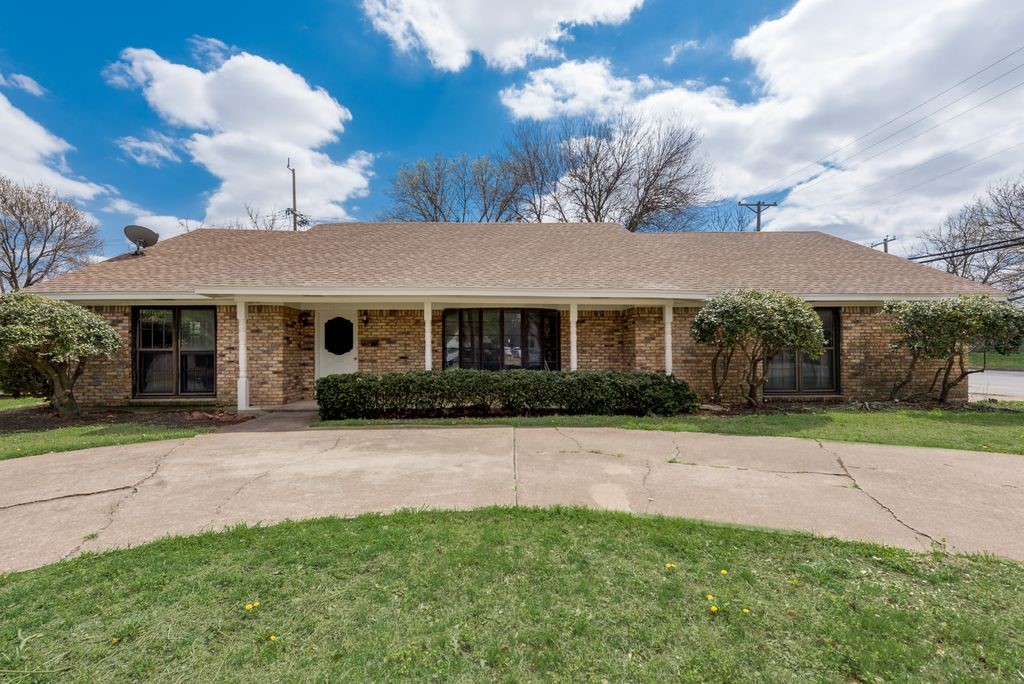 4025 Wedgworth Road S Fort Worth TX 76133