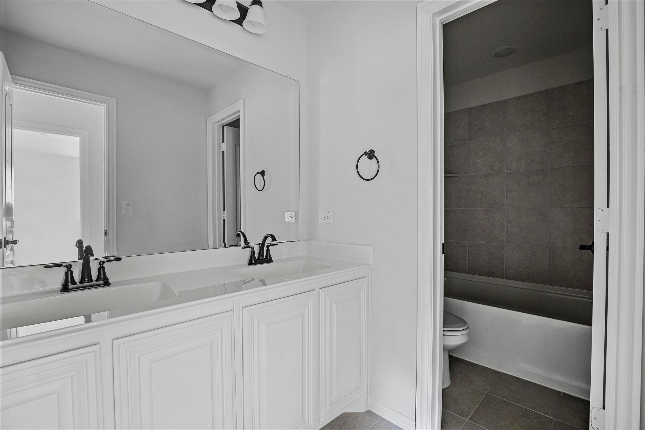 508 Bush Avenue Waxahachie TX 75165