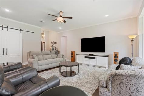 1092 Century Oaks Drive China Spring TX 76633