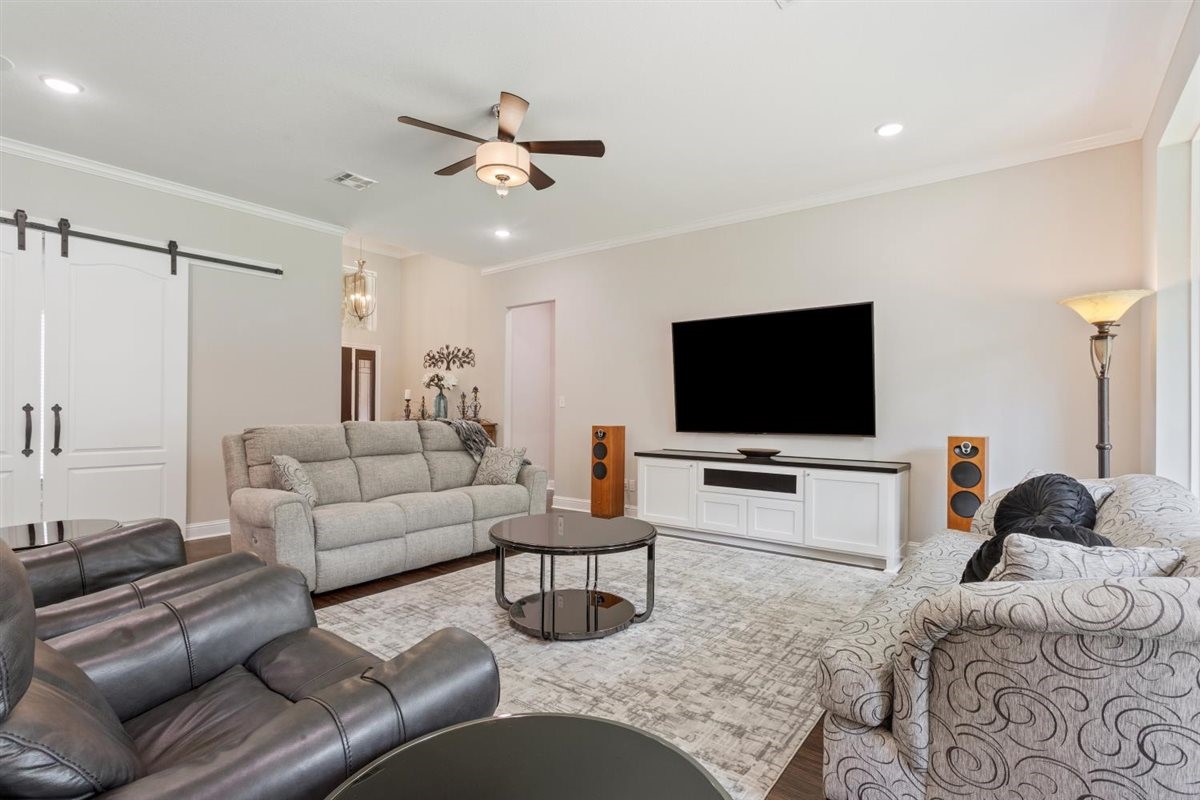 1092 Century Oaks Drive China Spring TX 76633