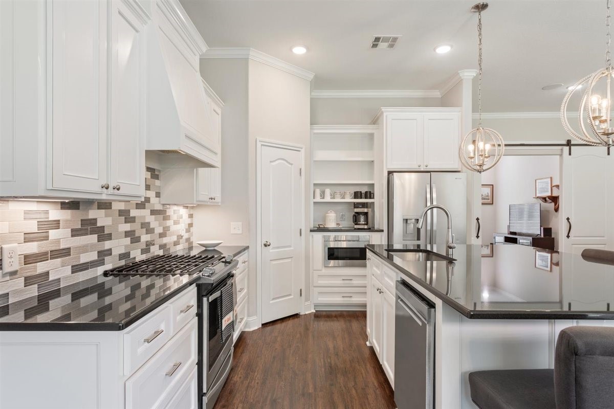 1092 Century Oaks Drive China Spring TX 76633