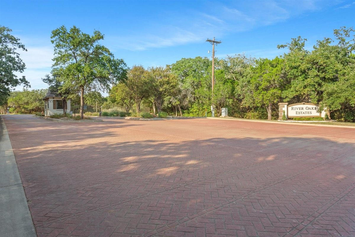 1092 Century Oaks Drive China Spring TX 76633