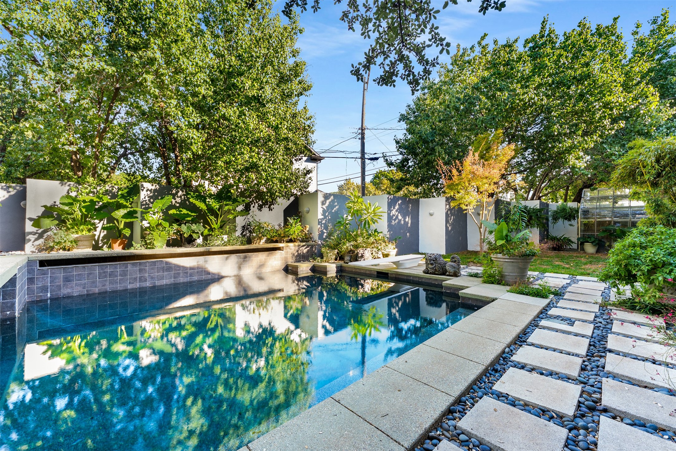 10406 Crestover Drive Dallas TX 75229