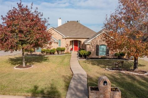 119 Honeysuckle Drive Justin TX 76247
