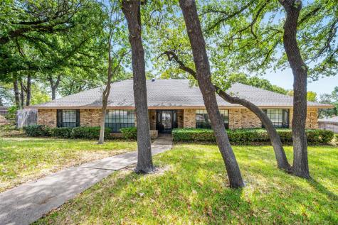 1705 Deauville Court Fort Worth TX 76112