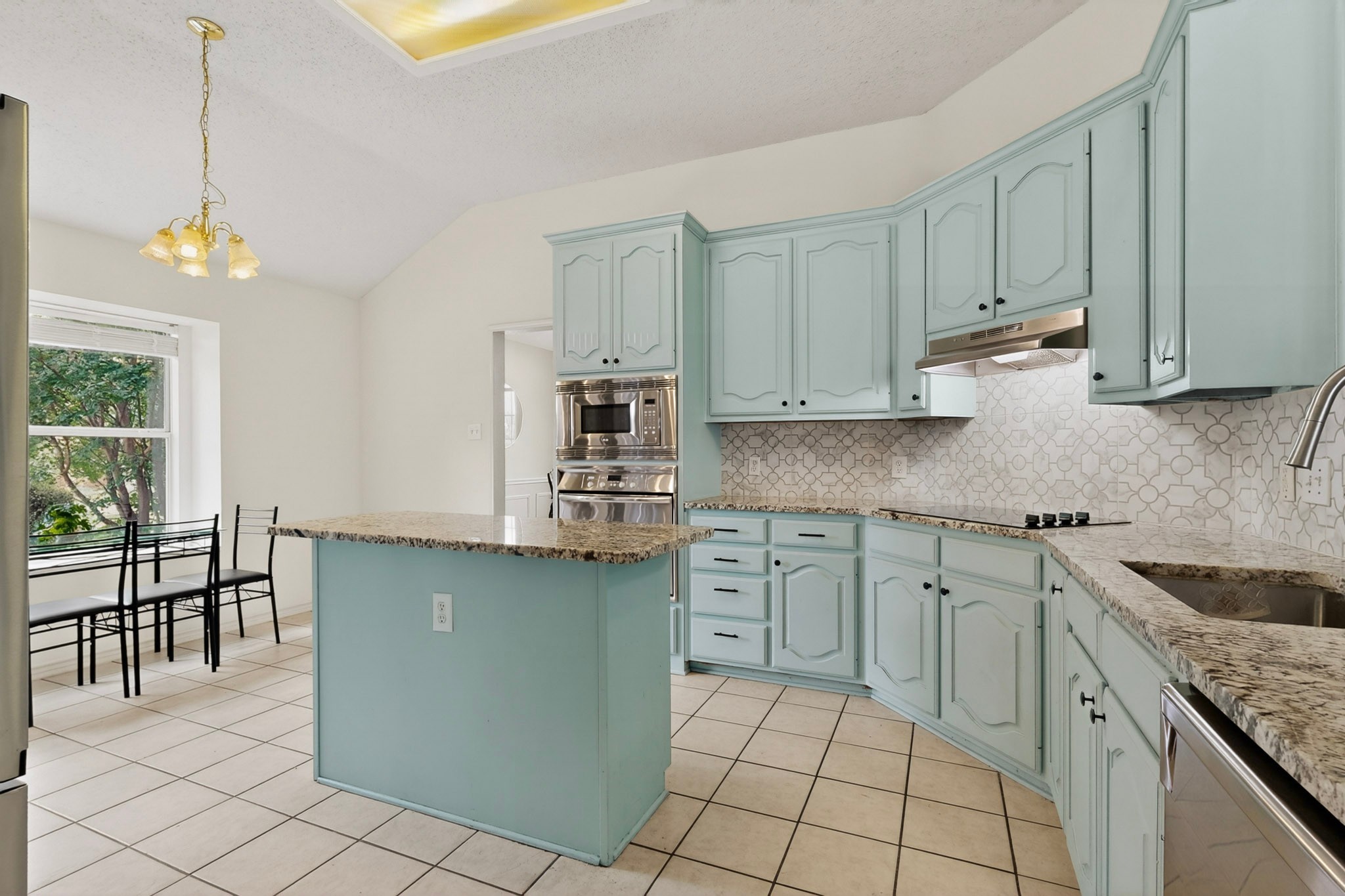 320 Elizabeth Trail Murphy TX 75094