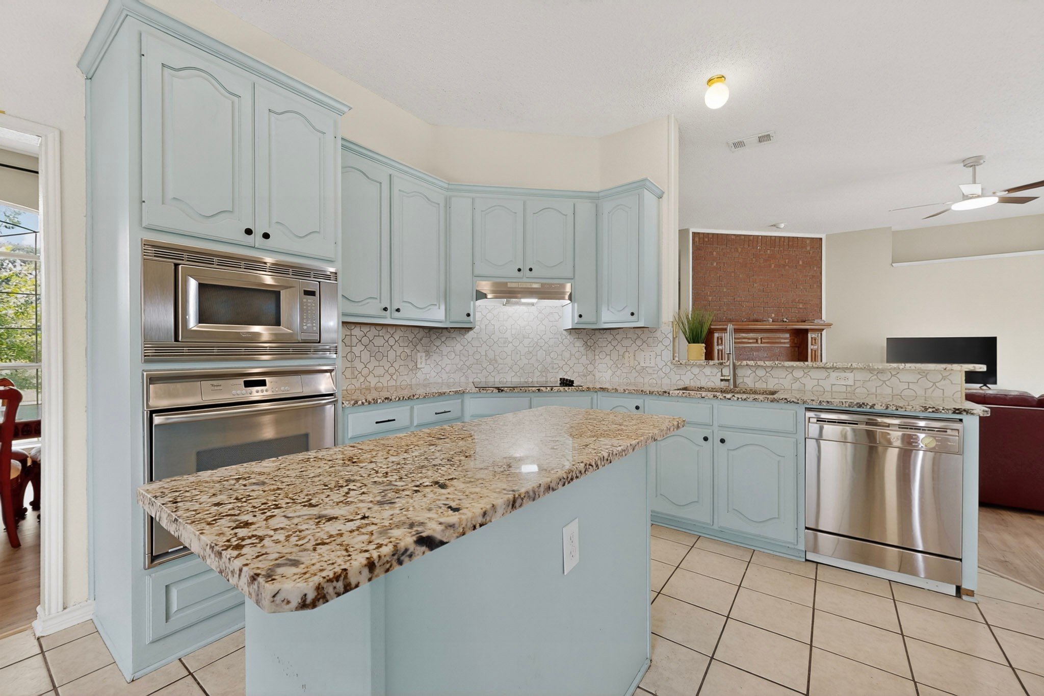 320 Elizabeth Trail Murphy TX 75094