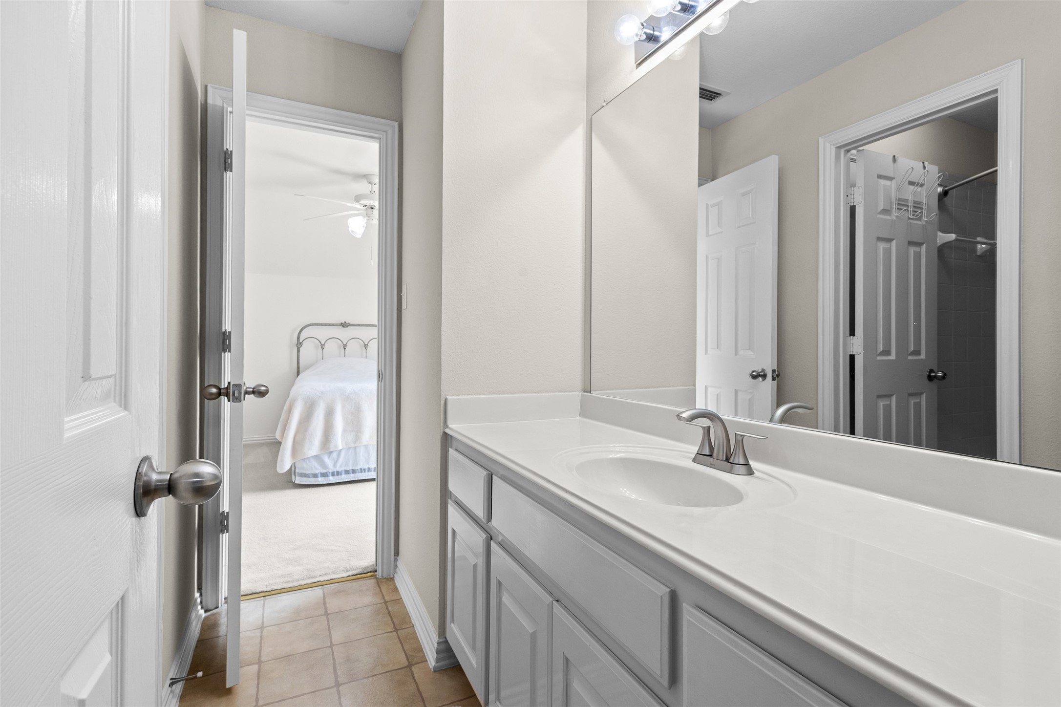 2307 Bear Run Road Arlington TX 76001