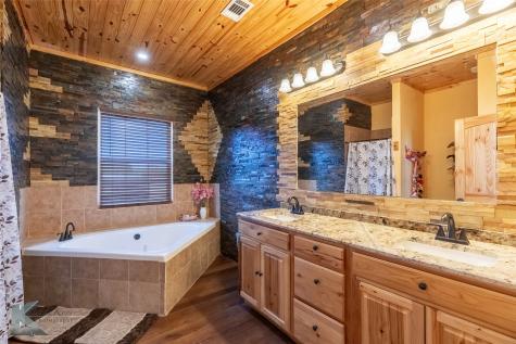 673 County Road 612 Trent TX 79561