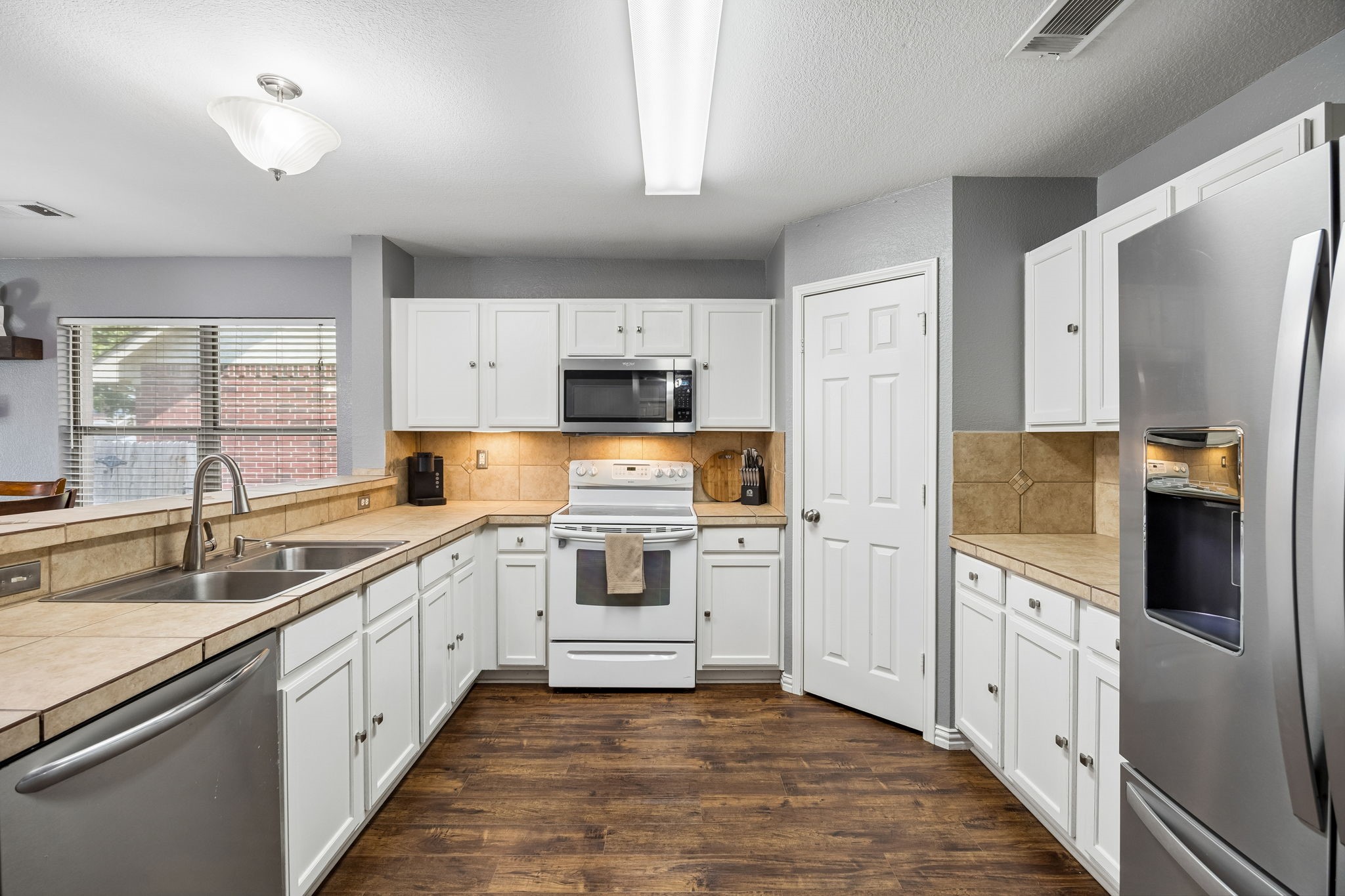 5957 Bridal Trail Fort Worth TX 76179