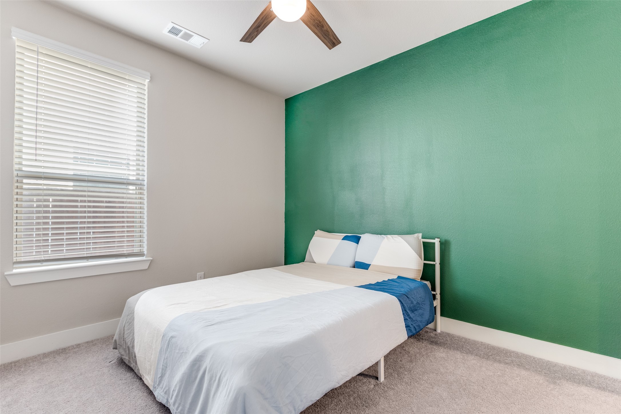 1904 Dappled Grey Avenue Aubrey TX 76227