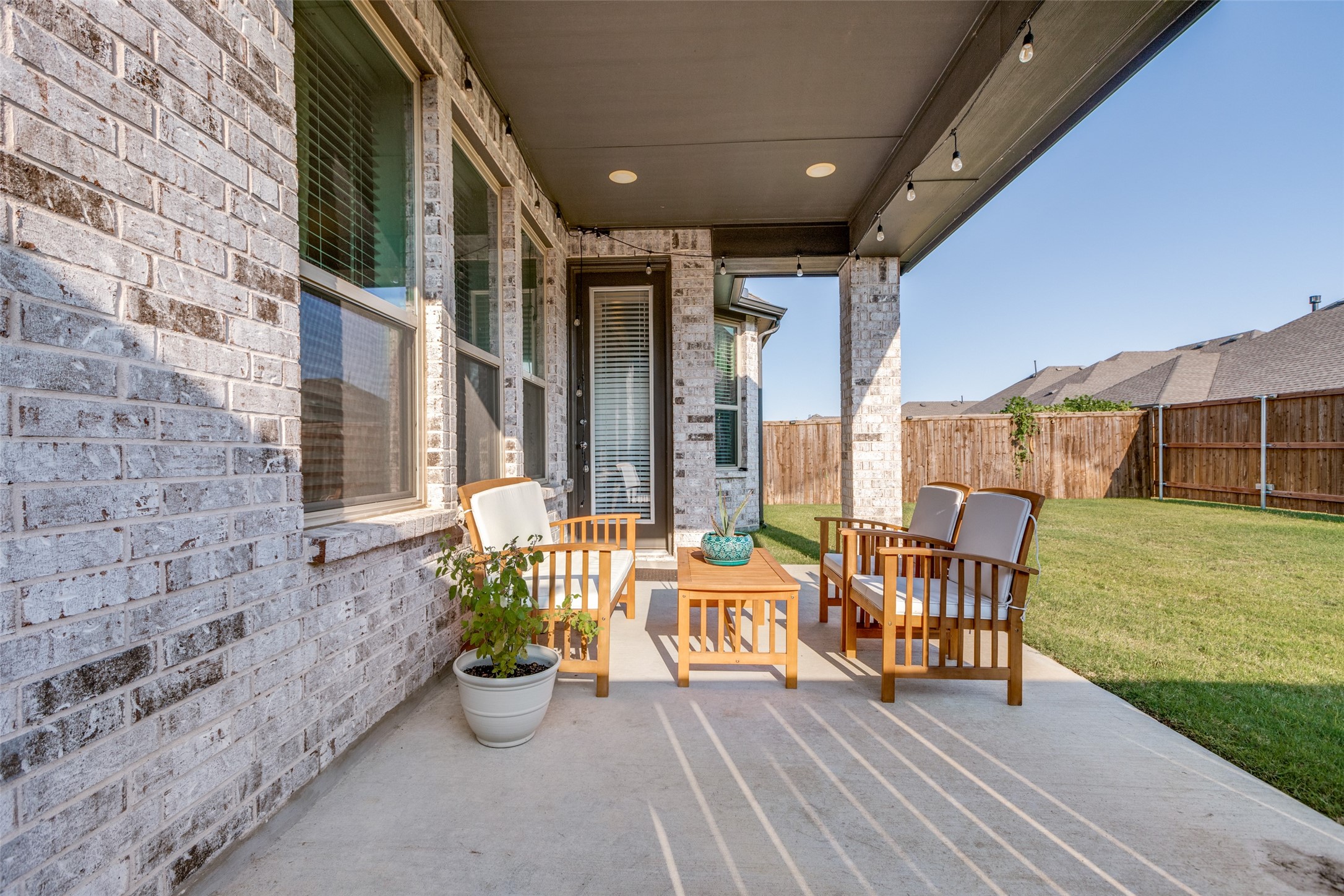 1904 Dappled Grey Avenue Aubrey TX 76227