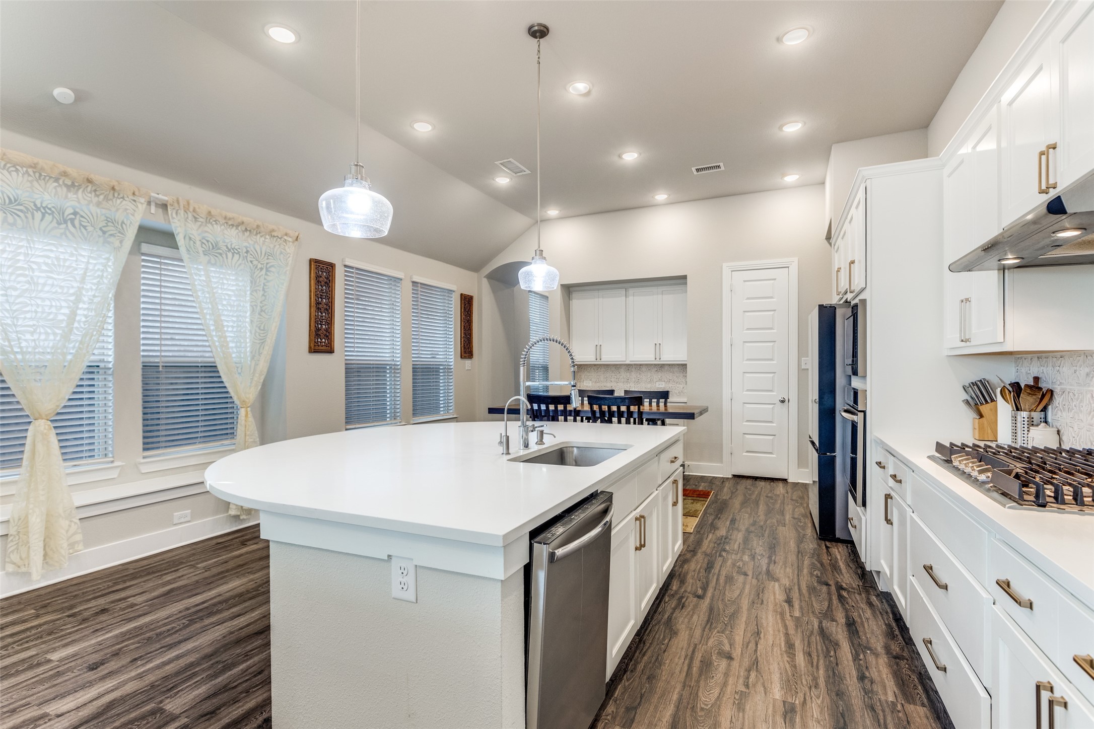 1904 Dappled Grey Avenue Aubrey TX 76227