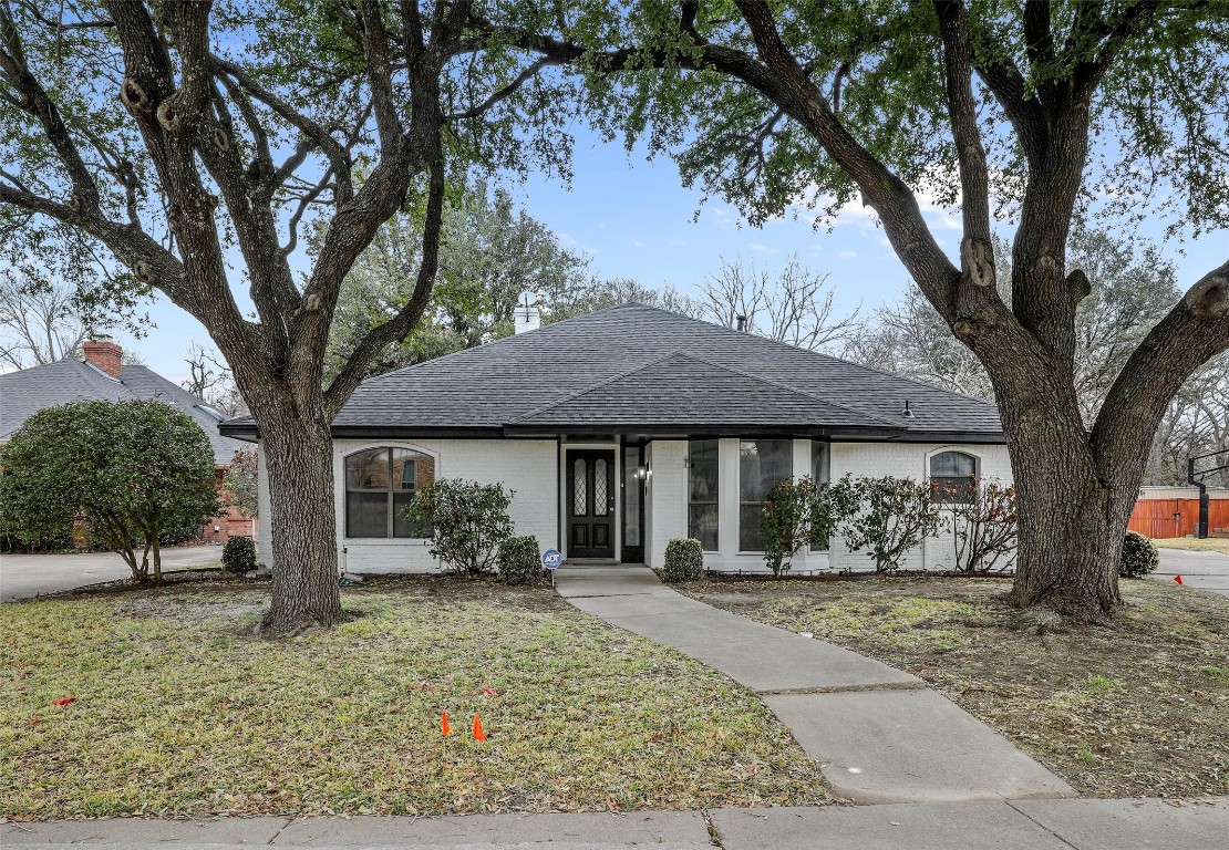 608 Wisterglen Drive Desoto TX 75115
