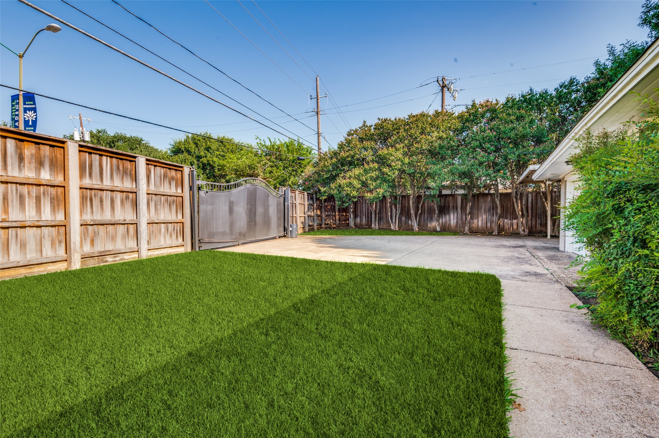 4205 Manning Lane Dallas TX 75220