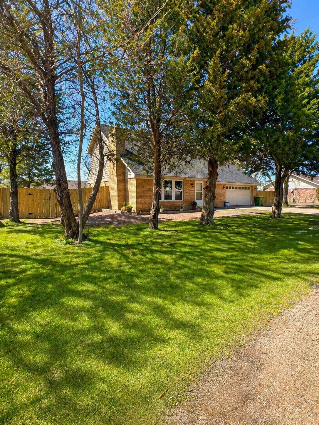 104 Cedar Creek Drive Groesbeck TX 76642