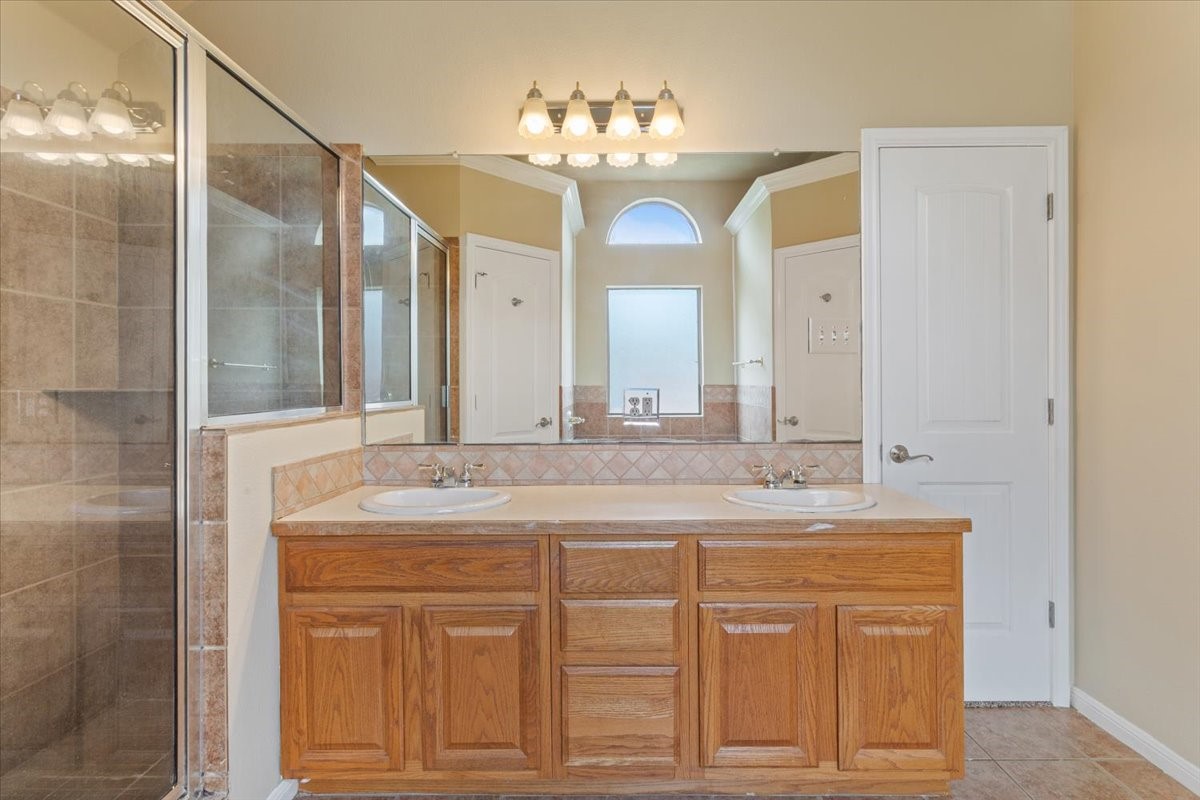 10136 Aragon Drive Waco TX 76708