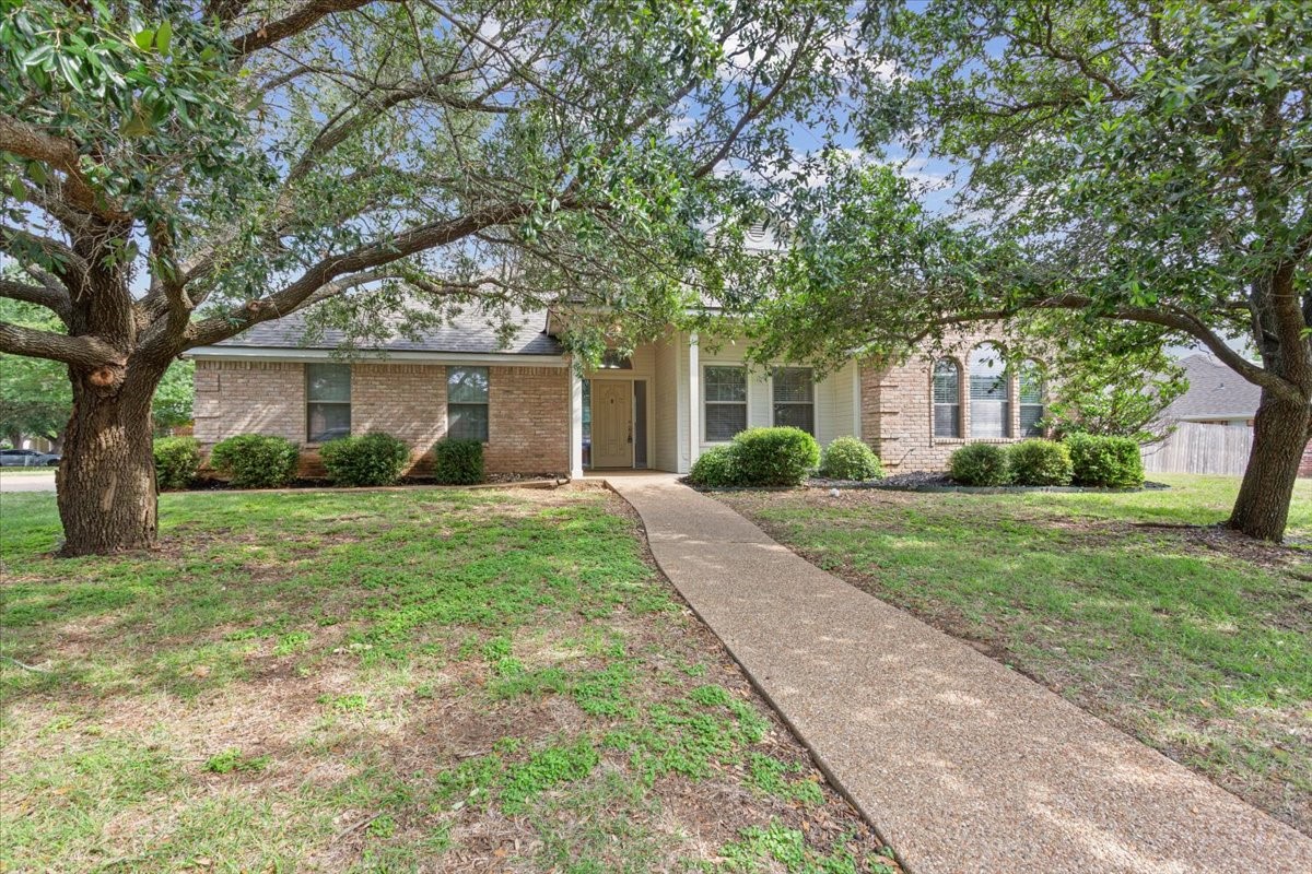 10136 Aragon Drive Waco TX 76708