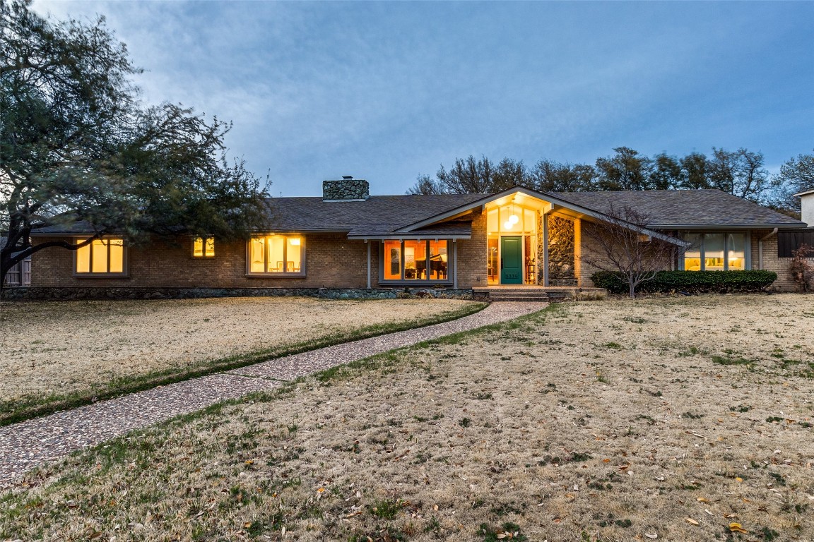 5339 Castlewood Road Dallas TX 75229