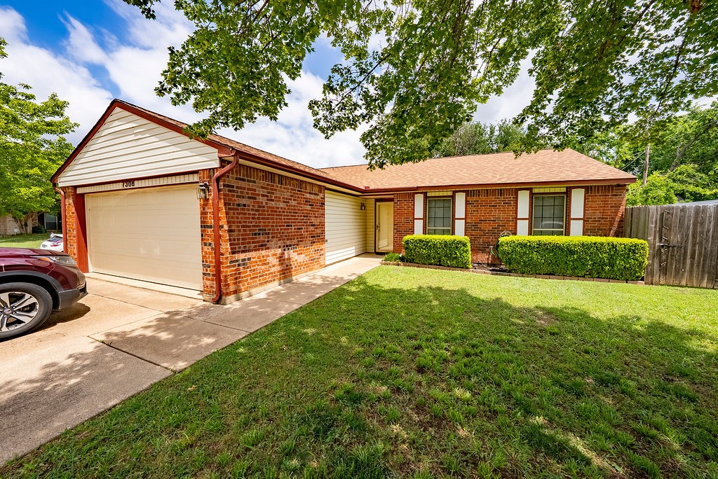 7308 Levitt Court Watauga TX 76148