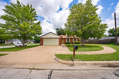 7308 Levitt Court Watauga TX 76148