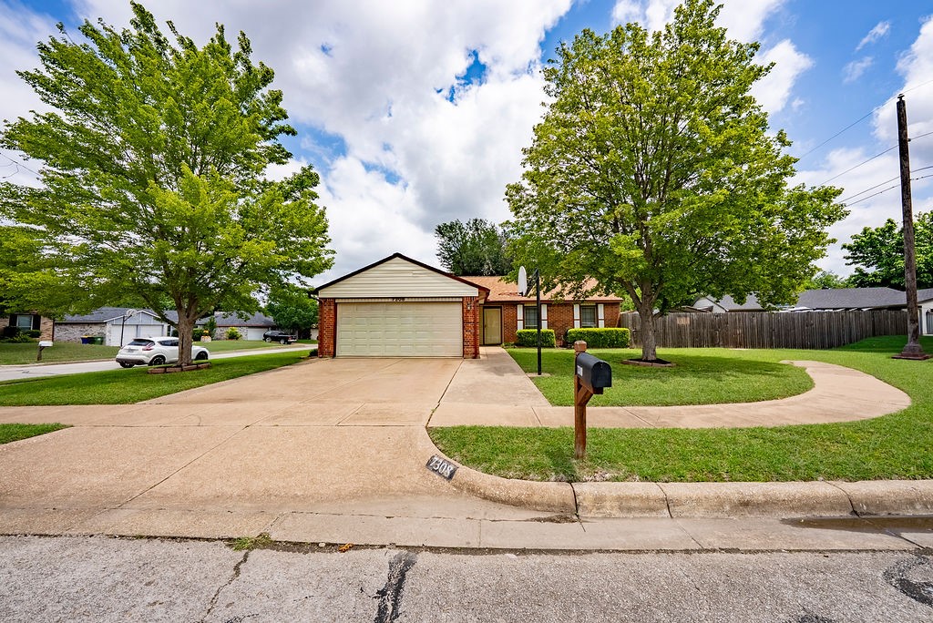 7308 Levitt Court Watauga TX 76148