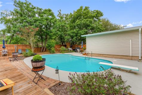 2200 Gregory Lane Waco TX 76708