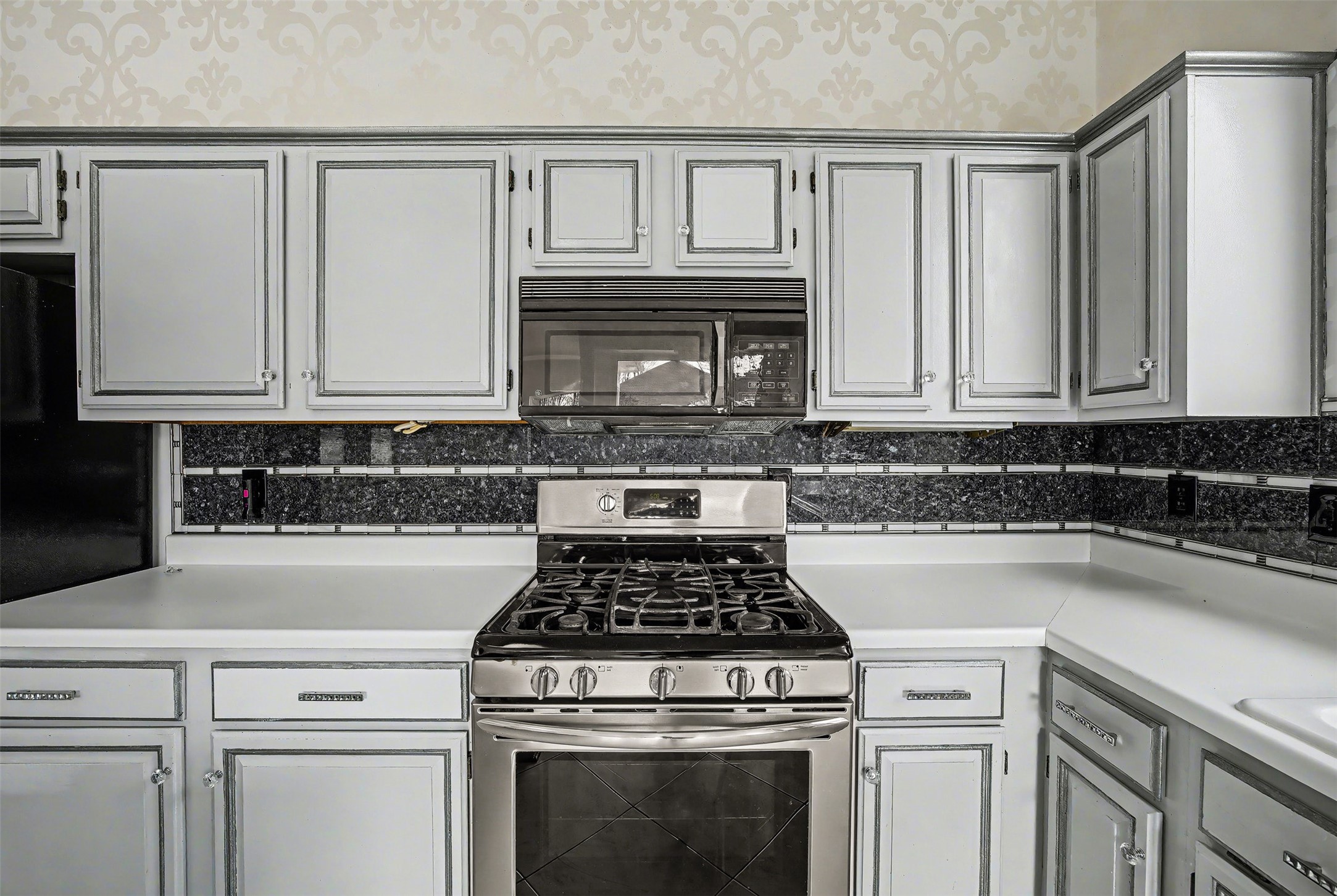 1132 Devonshire Drive Desoto TX 75115