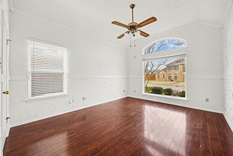 1132 Devonshire Drive Desoto TX 75115