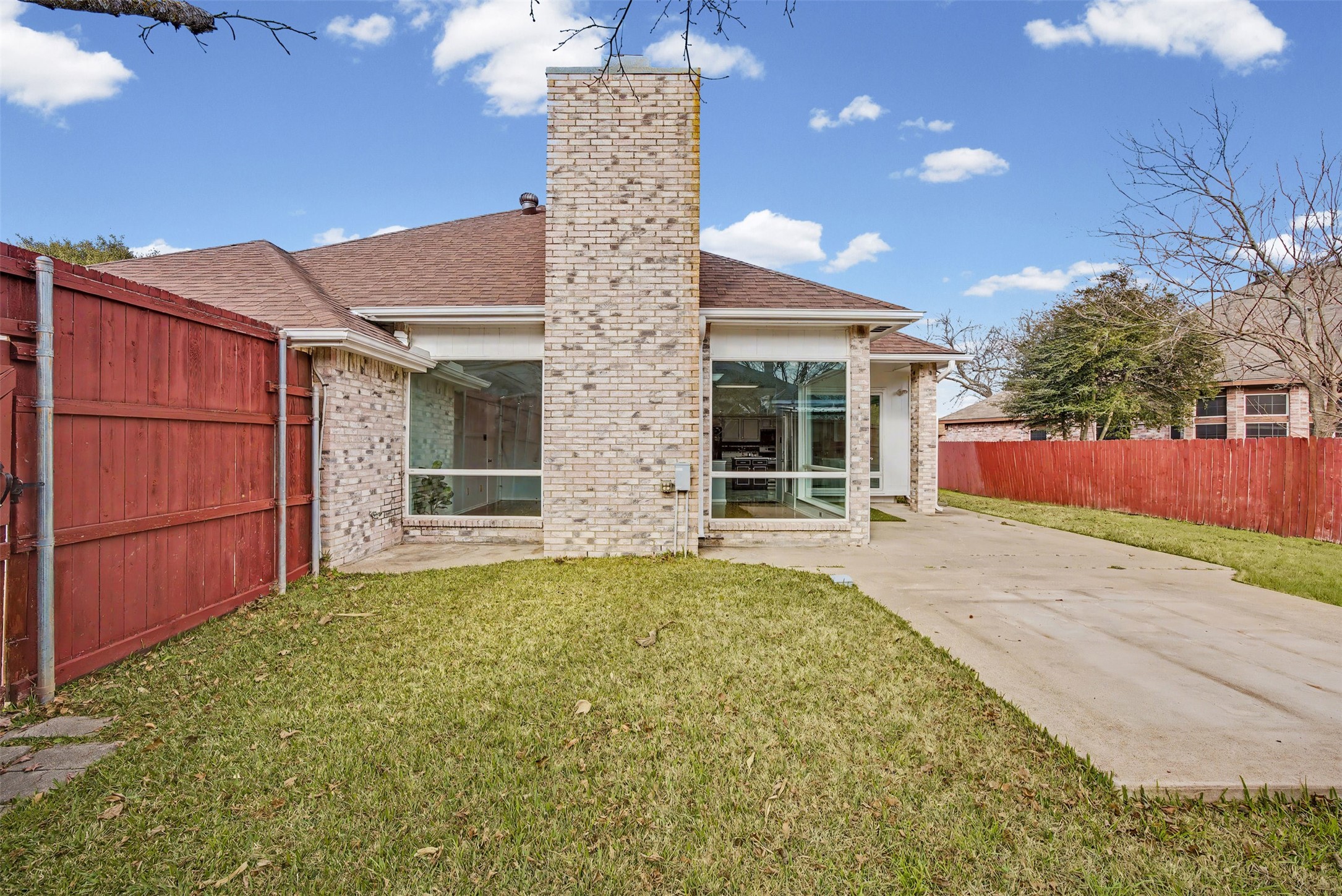 1132 Devonshire Drive Desoto TX 75115