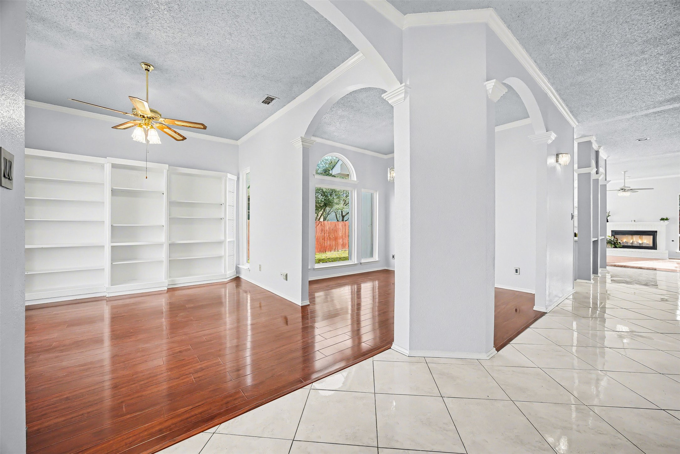 1132 Devonshire Drive Desoto TX 75115