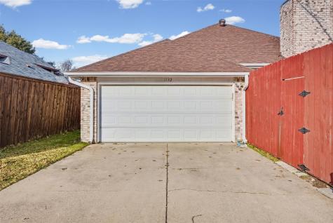 1132 Devonshire Drive Desoto TX 75115