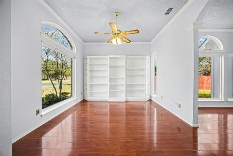 1132 Devonshire Drive Desoto TX 75115