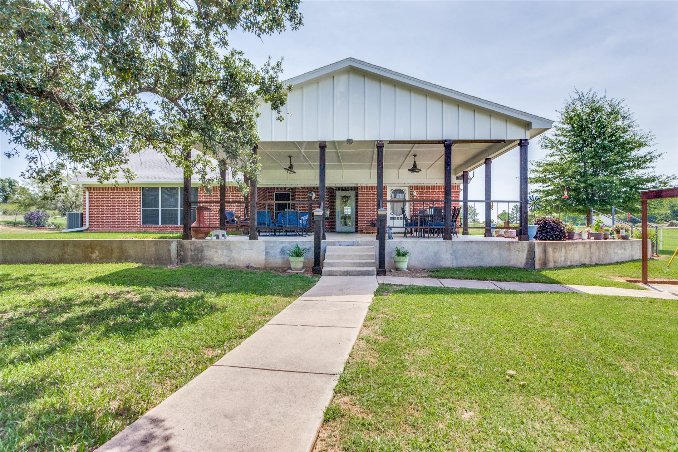2400 Springfield Road Springtown TX 76082