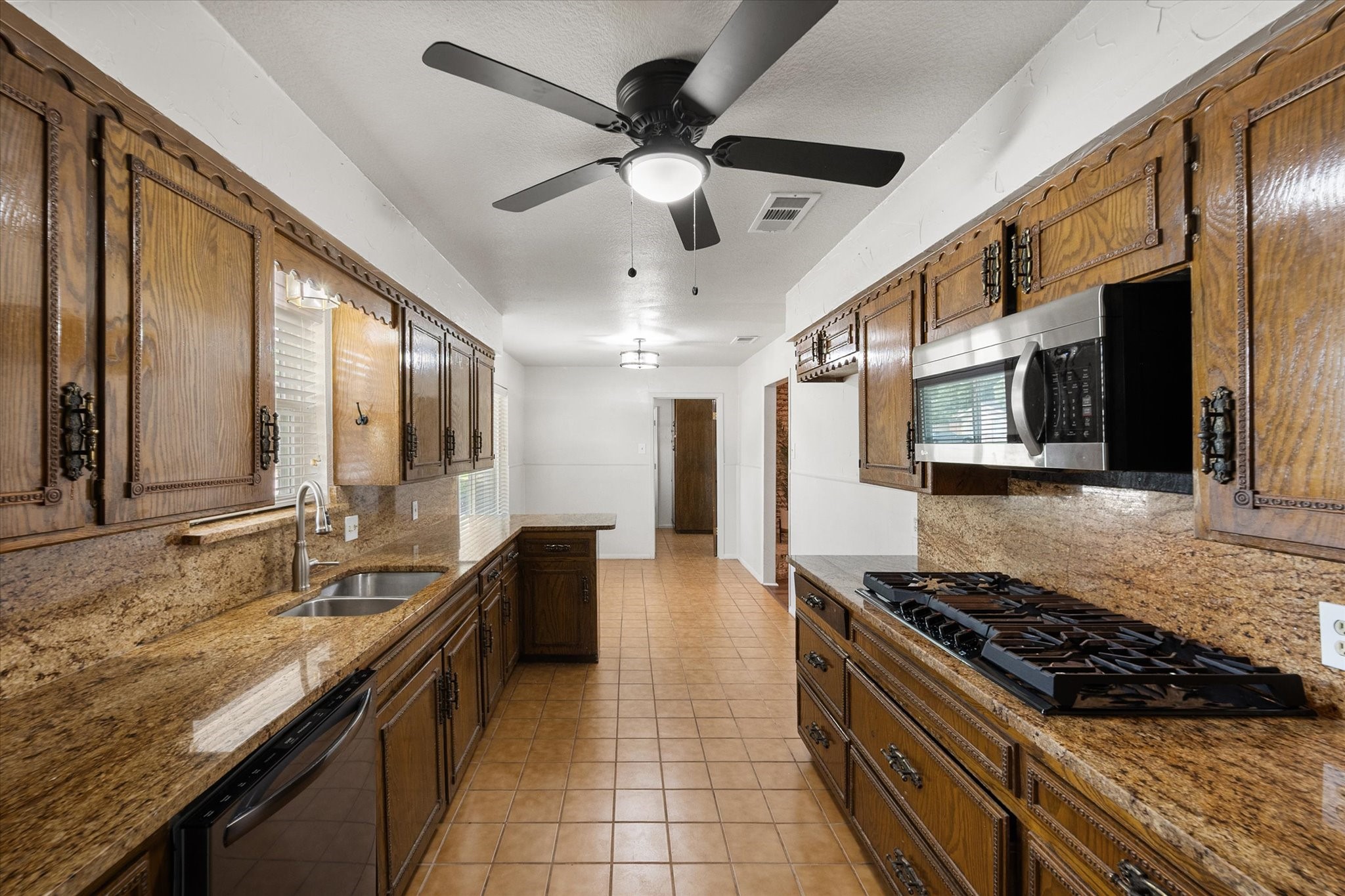 540 Saddle Ridge Lane Saginaw TX 76179