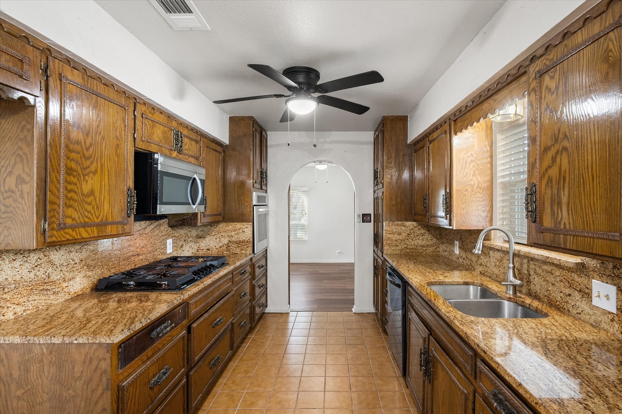 540 Saddle Ridge Lane Saginaw TX 76179