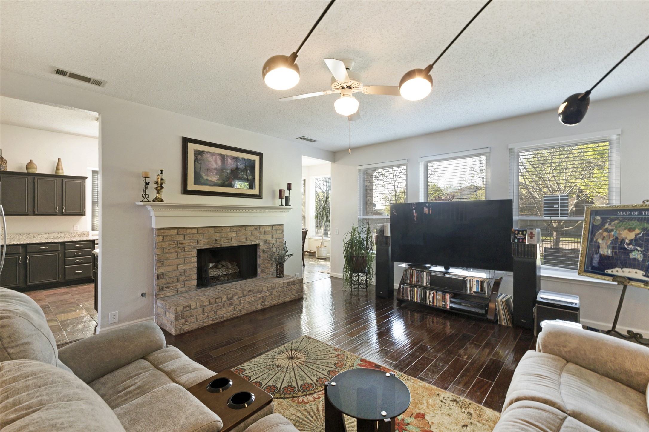 9806 Chasefield Drive Rowlett TX 75087