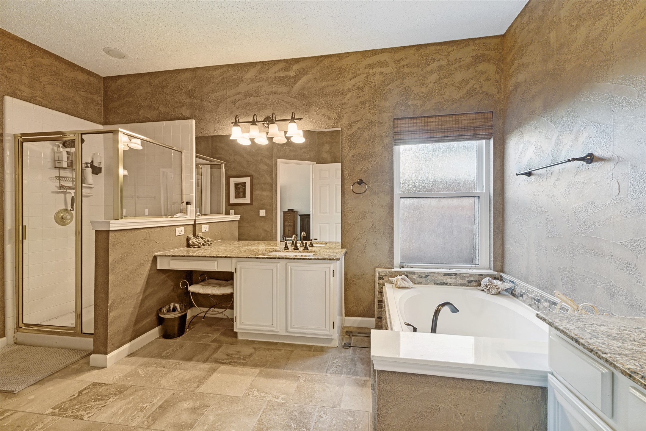 9806 Chasefield Drive Rowlett TX 75087