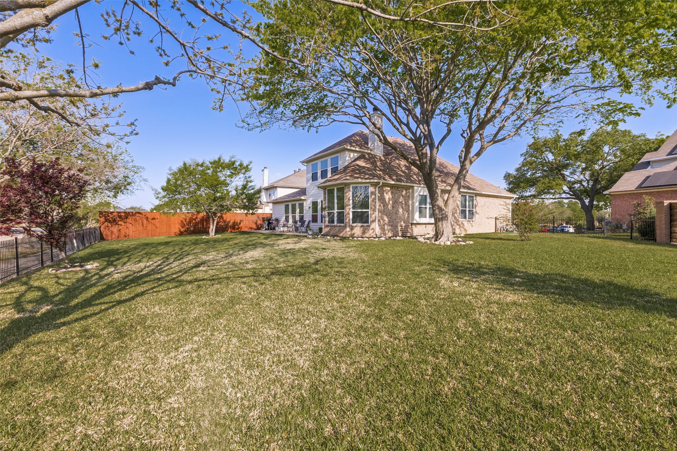 9806 Chasefield Drive Rowlett TX 75087