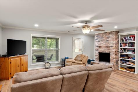 2569 Fm-55 Barry TX 75102